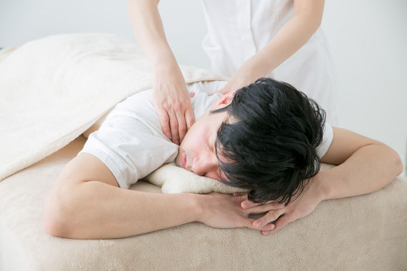 男の人に施術